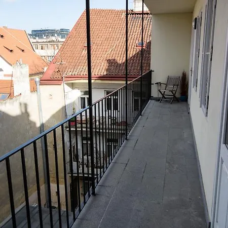 Ruterra Red Roofs View With Garage Lejlighed